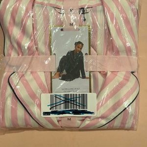 Satin pant and  long-sleeve top pocket